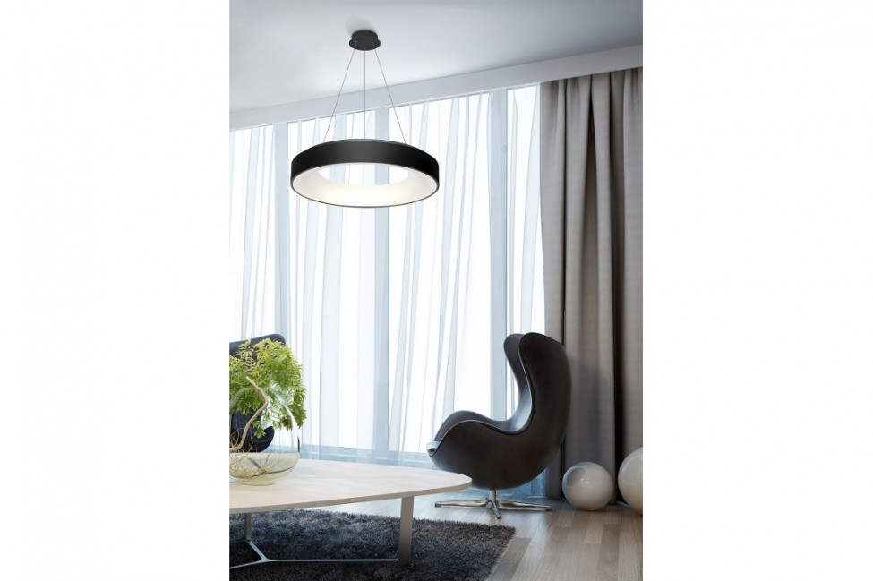 Lampa wisząca Sovana 80 Led w kolorze czarnym CCT + Remote Control