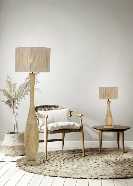 Drewniana lampa stołowa Toba z abażurem z juty