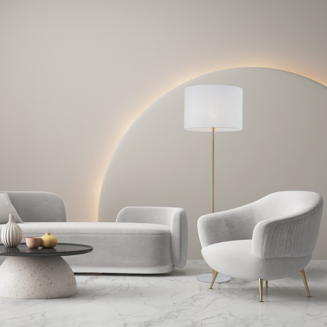 Klasyczna lampa podłogowa Umberto w kolorze złotym z białym abażurem